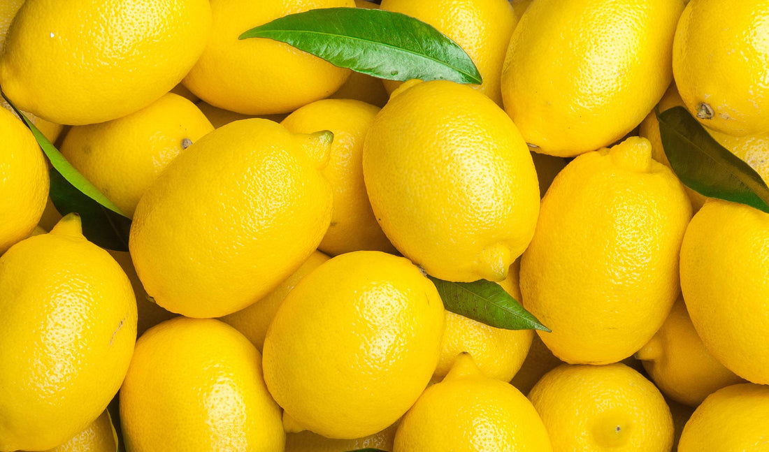 A close up shot of a bundle of lemons 
